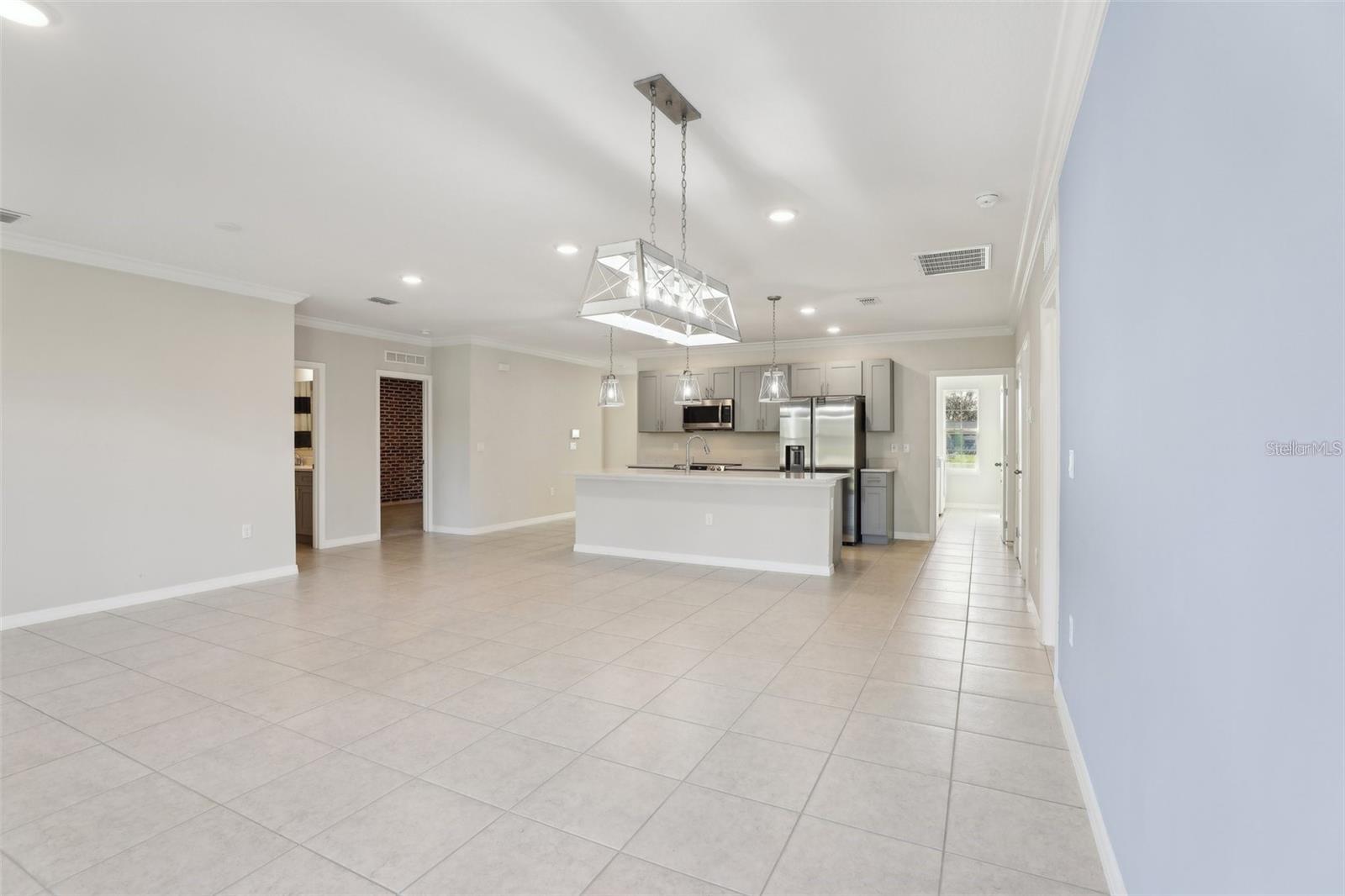 2410 PARK AVE, INDIAN LAKE ESTATES, FL, 33855