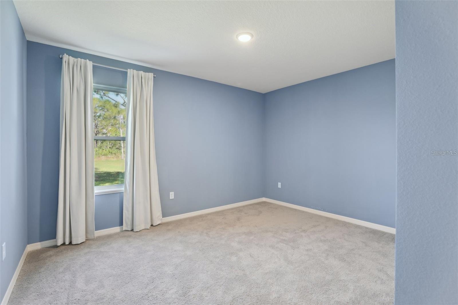 2410 PARK AVE, INDIAN LAKE ESTATES, FL, 33855