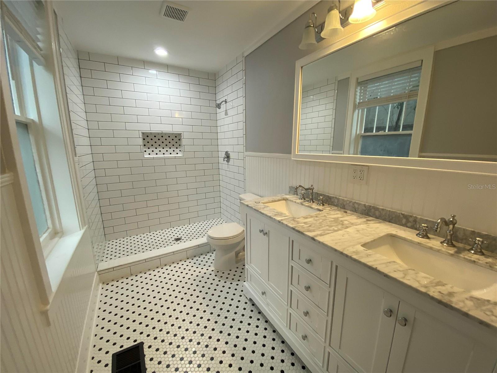 5205 N CENTRAL AVE, TAMPA, FL, 33603