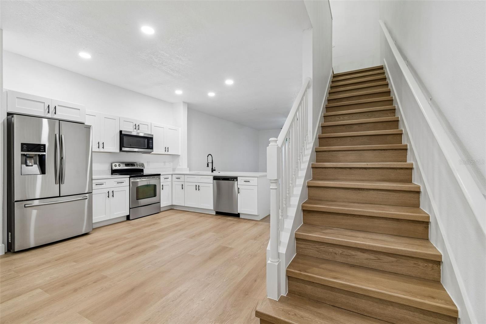 4911 BARNSTEAD DR, RIVERVIEW, FL, 33578