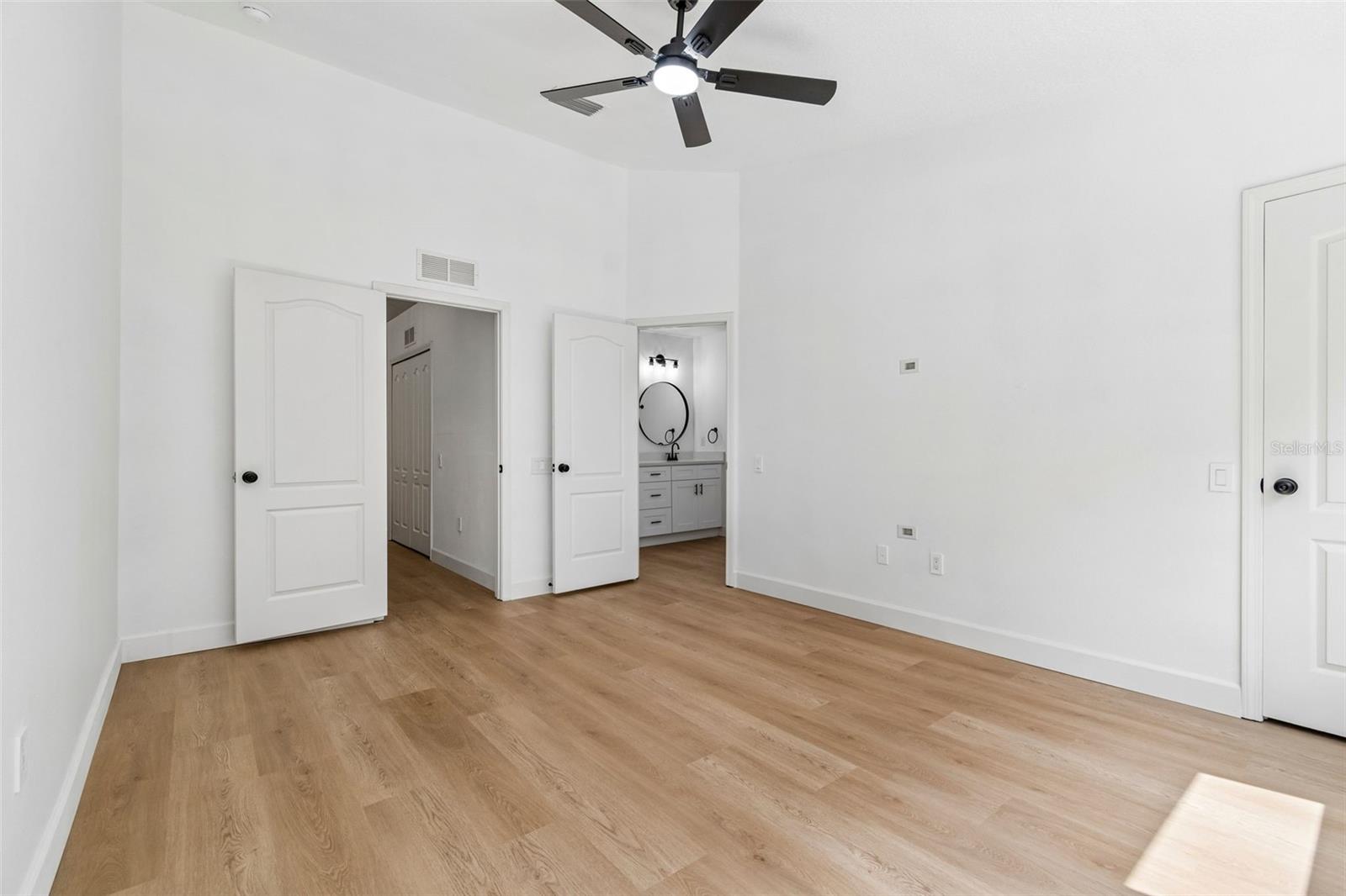 4911 BARNSTEAD DR, RIVERVIEW, FL, 33578