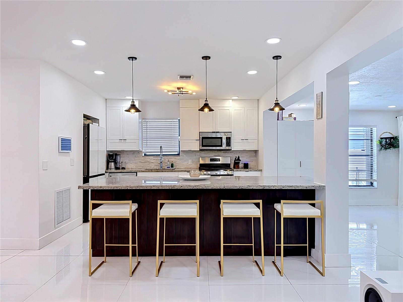 821 83RD ST, MIAMI BEACH, FL, 33141