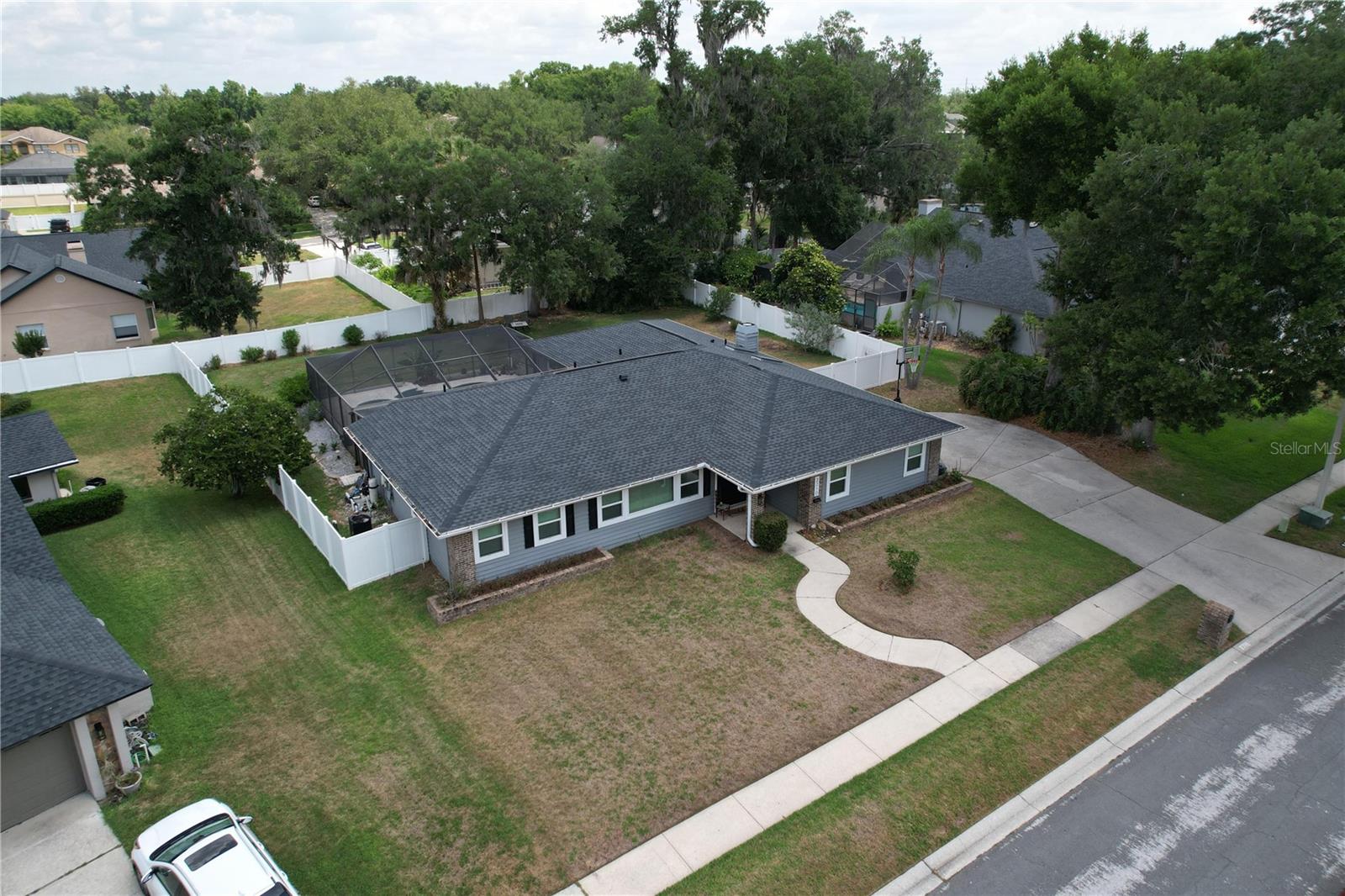2210 ARBOR OAKS DR, VALRICO, FL, 33594