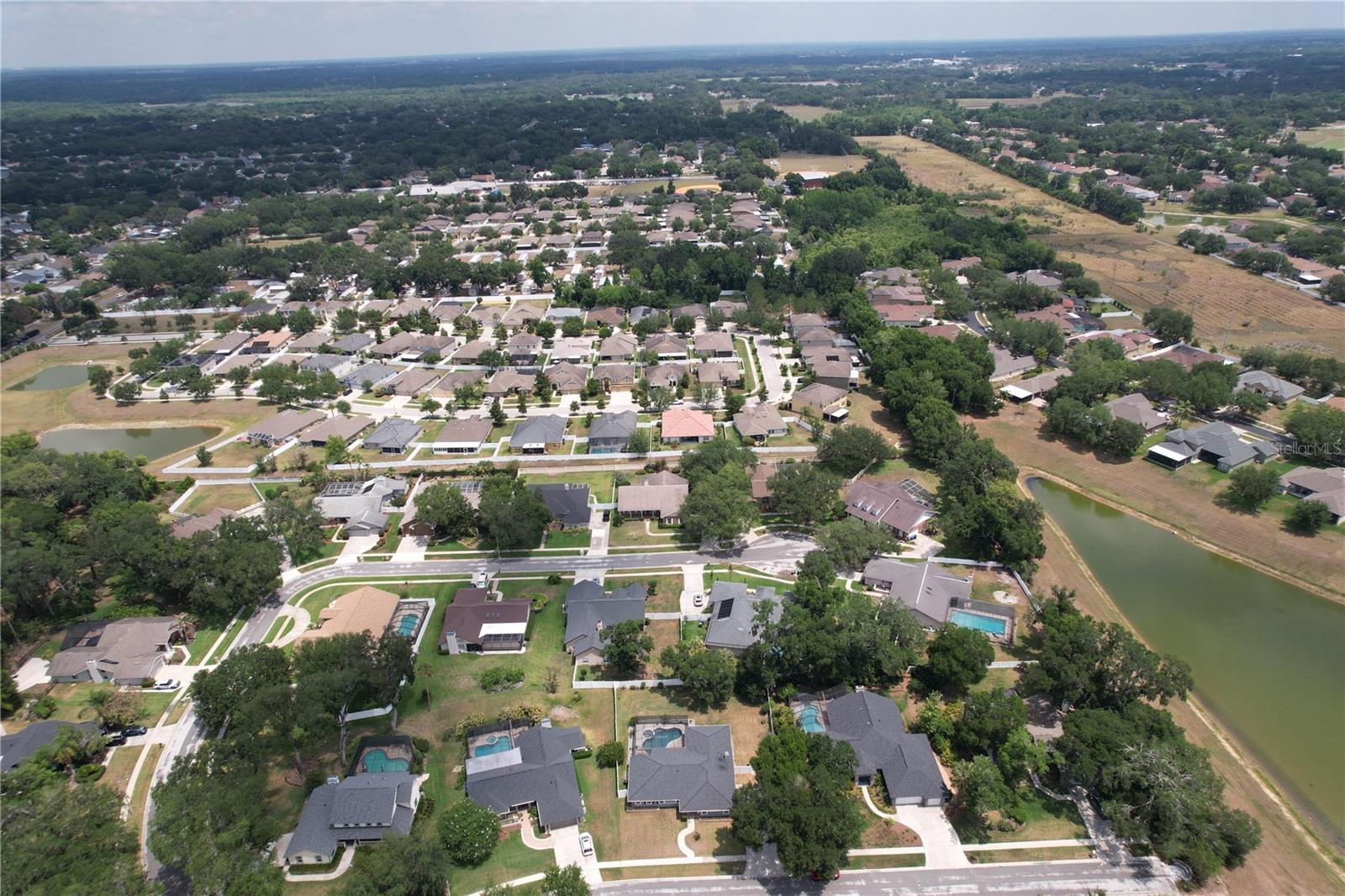 2210 ARBOR OAKS DR, VALRICO, FL, 33594