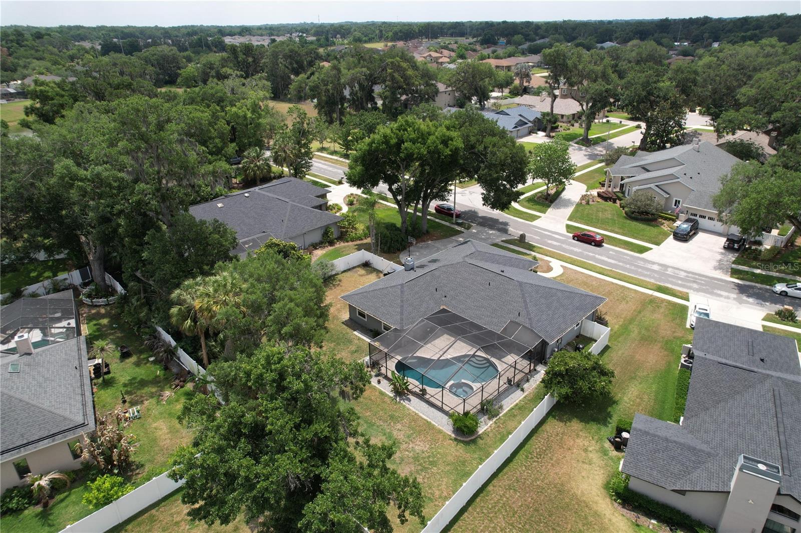 2210 ARBOR OAKS DR, VALRICO, FL, 33594