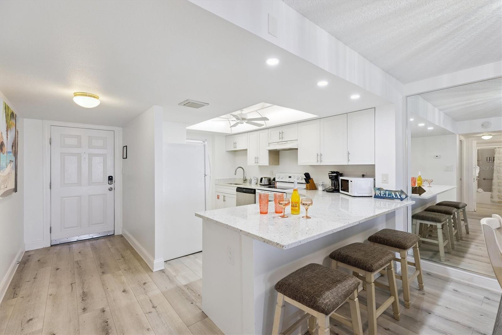 7520 RIDGEWOOD AVE #906, CAPE CANAVERAL, FL, 32920