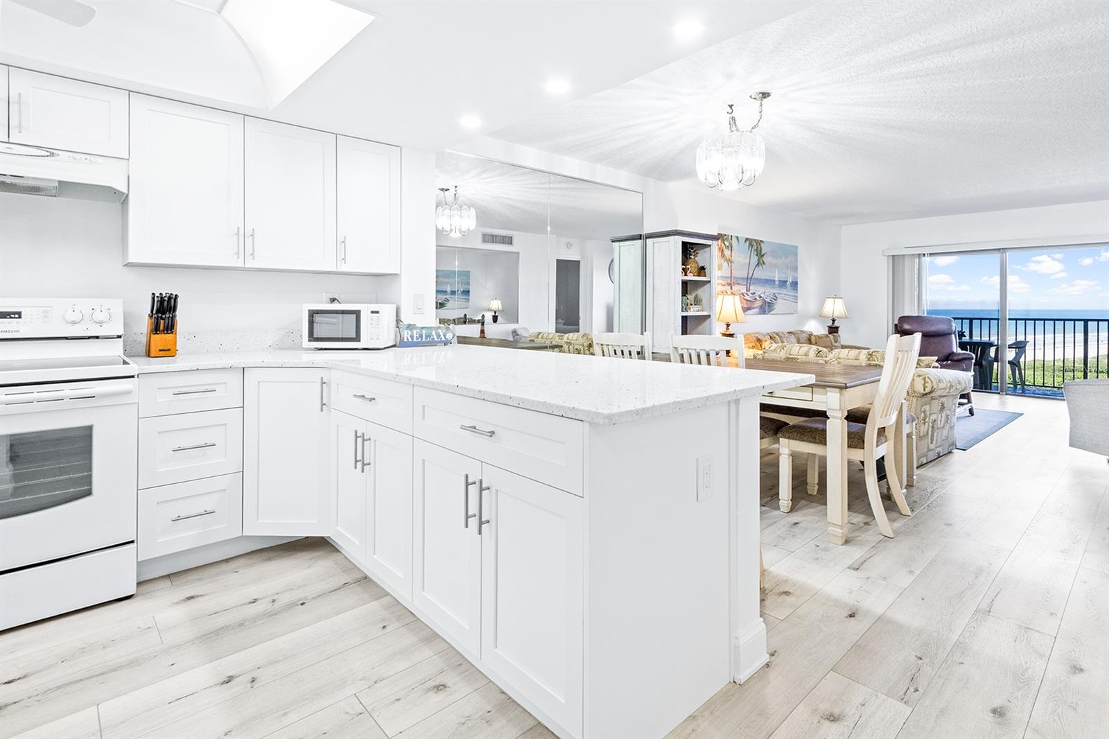 7520 RIDGEWOOD AVE #906, CAPE CANAVERAL, FL, 32920