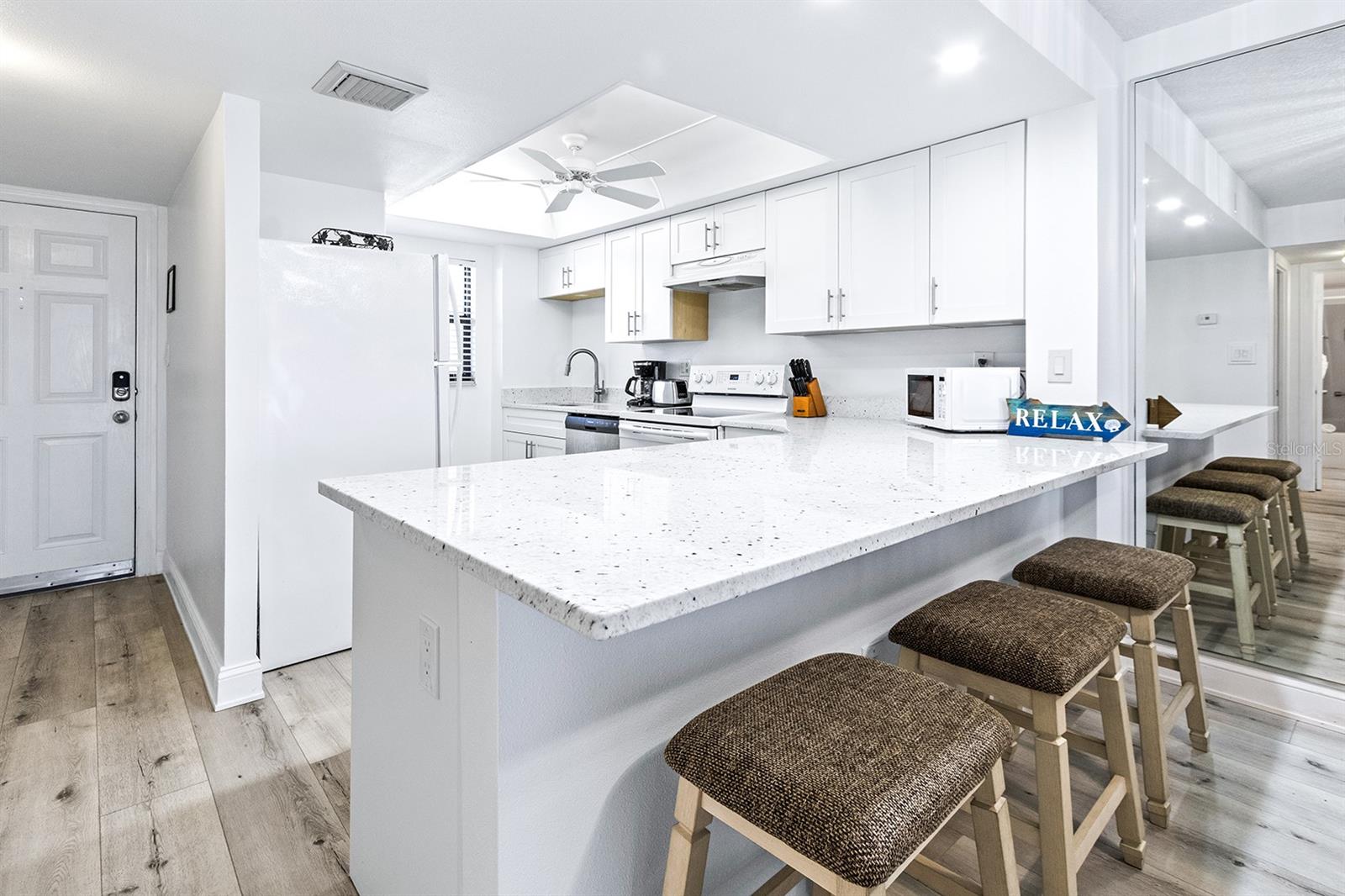 7520 RIDGEWOOD AVE #906, CAPE CANAVERAL, FL, 32920