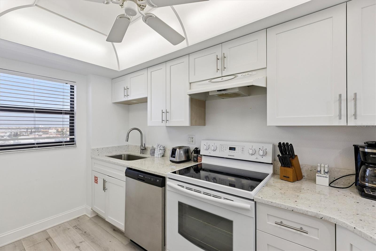7520 RIDGEWOOD AVE #906, CAPE CANAVERAL, FL, 32920
