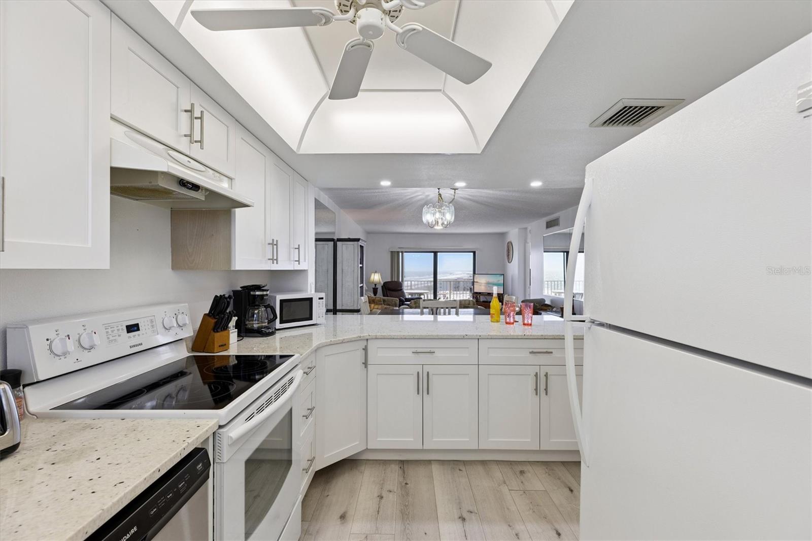 7520 RIDGEWOOD AVE #906, CAPE CANAVERAL, FL, 32920