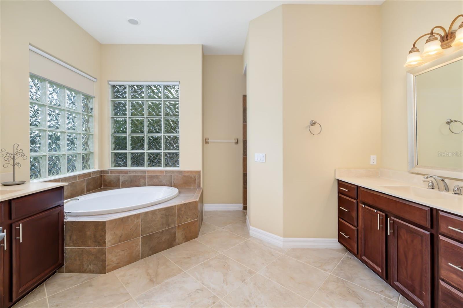 3970 SERENITY CIR, SARASOTA, FL, 34235