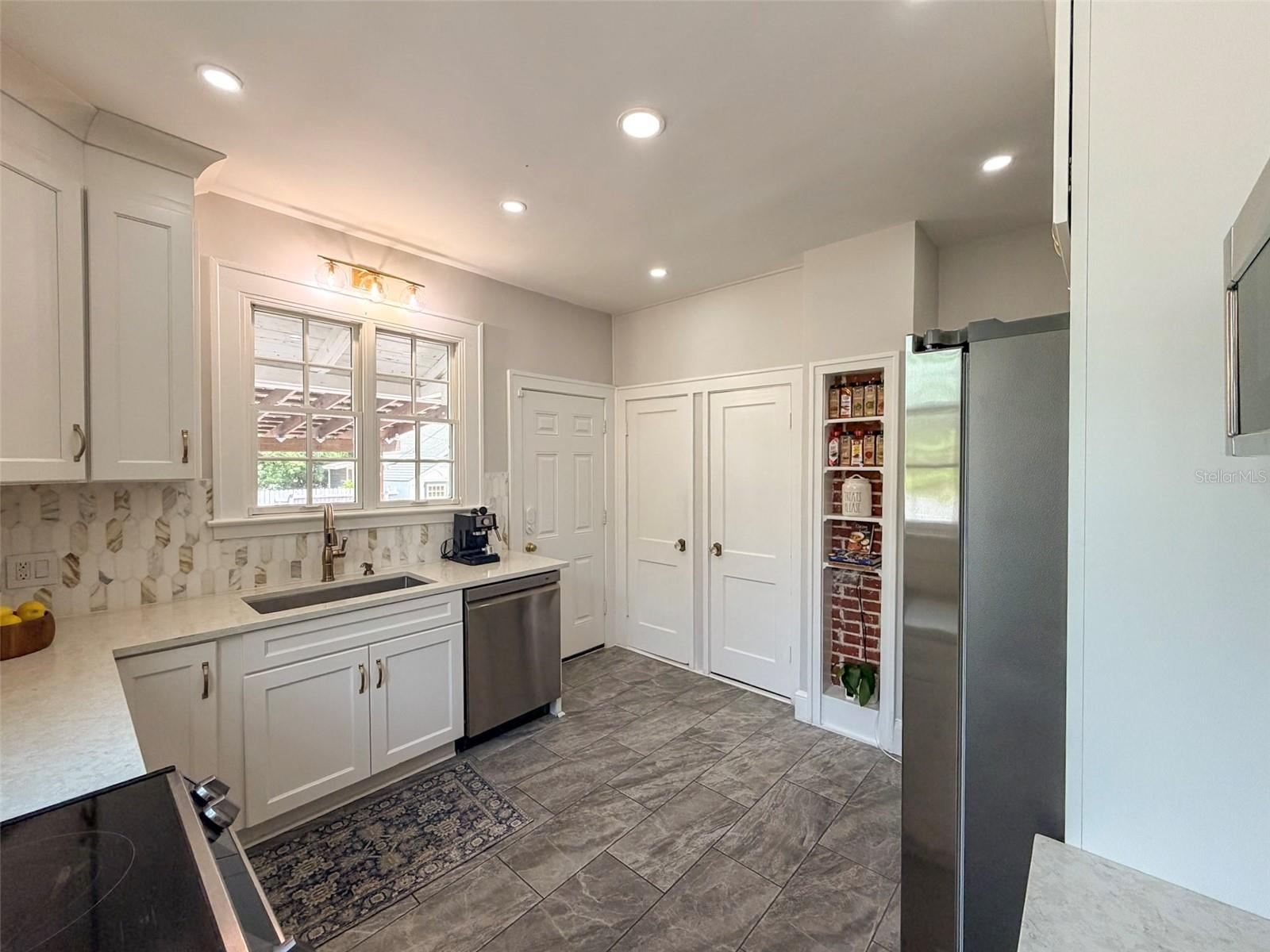 417 SW 10TH ST, GAINESVILLE, FL, 32601