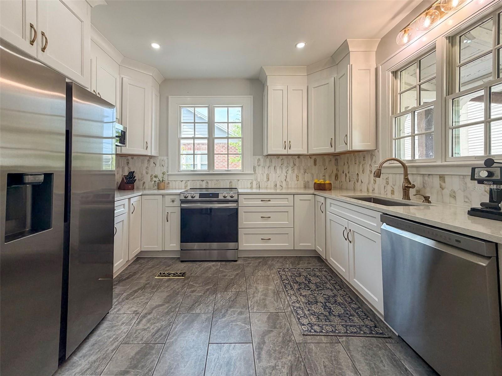 417 SW 10TH ST, GAINESVILLE, FL, 32601