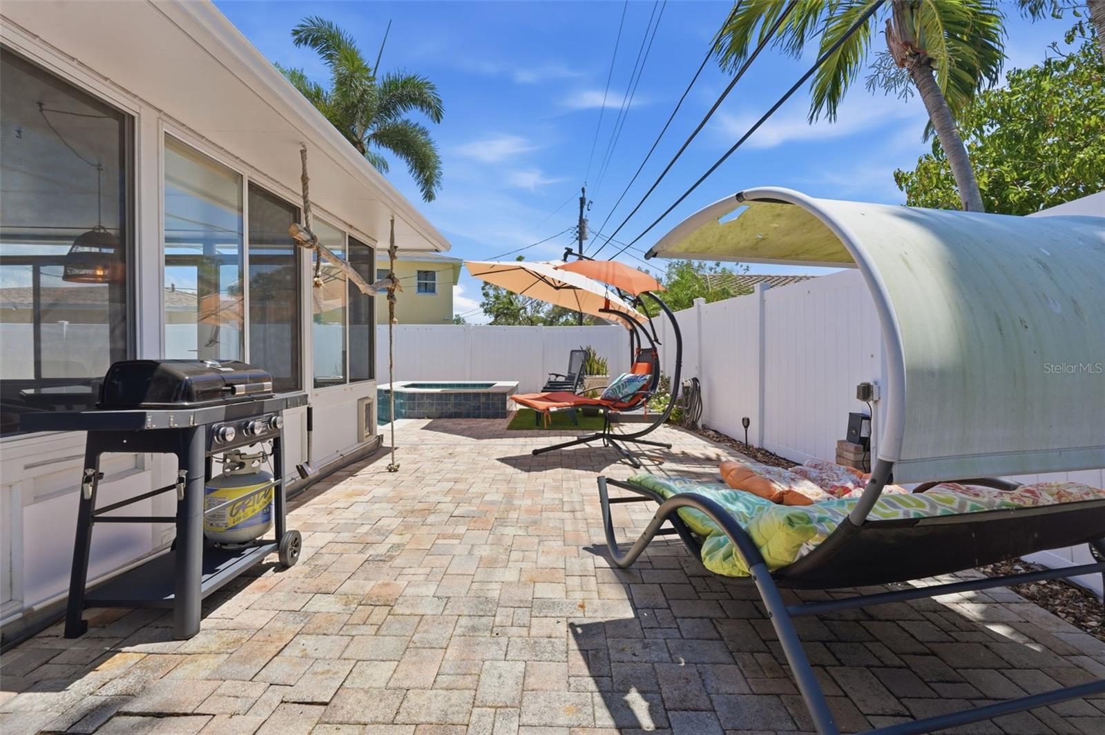 2095 DOLPHIN BLVD S, ST PETERSBURG, FL, 33707