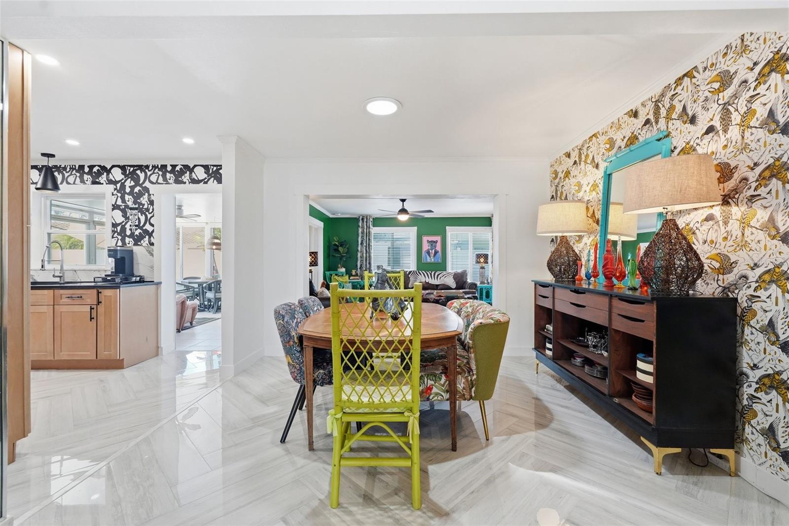 2095 DOLPHIN BLVD S, ST PETERSBURG, FL, 33707