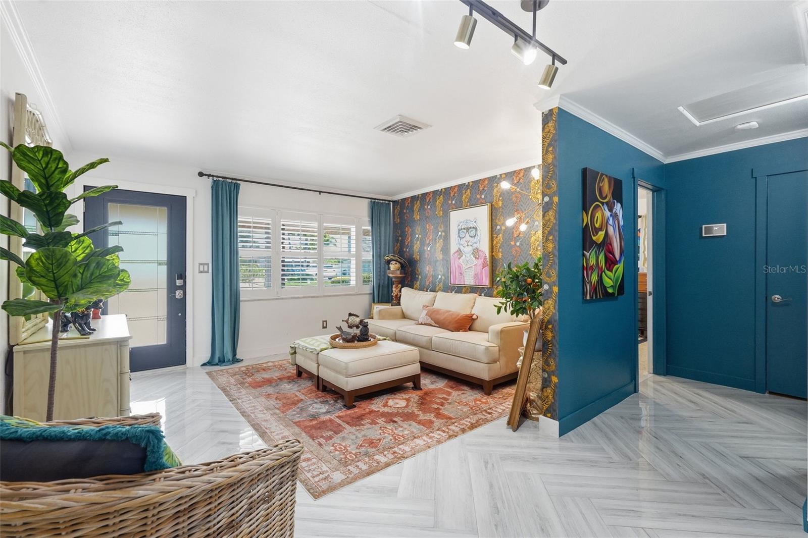 2095 DOLPHIN BLVD S, ST PETERSBURG, FL, 33707