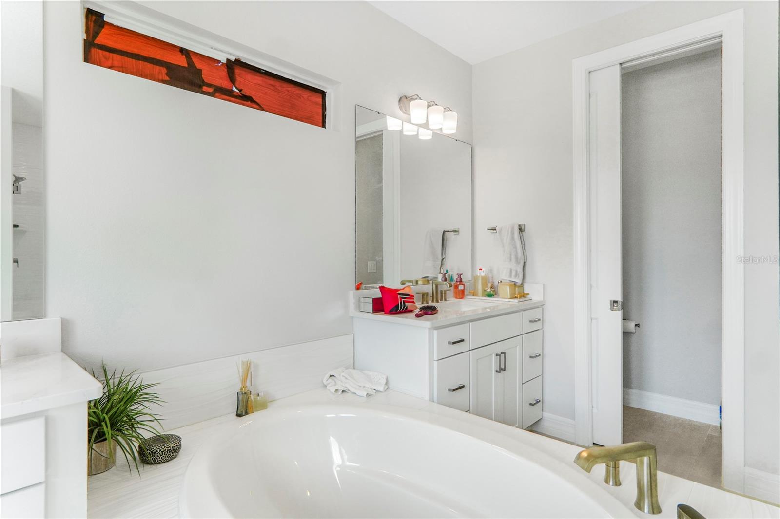 325 CRYSTAL WOOD DR, WINTER GARDEN, FL, 34787