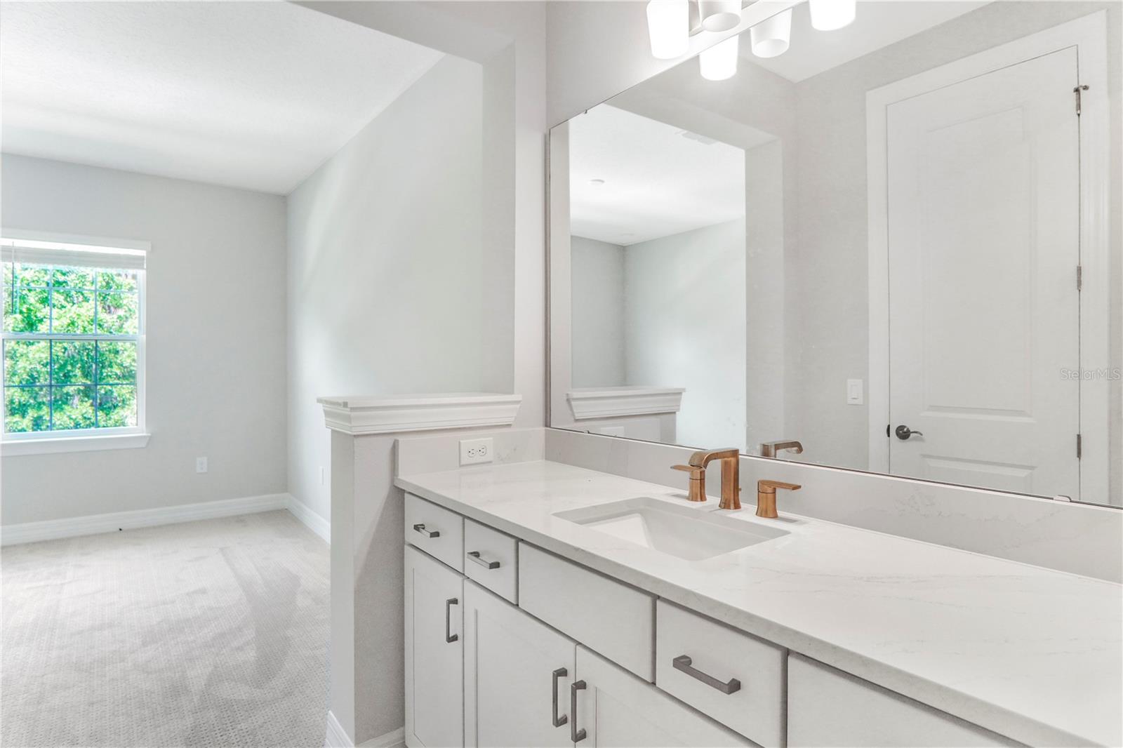 325 CRYSTAL WOOD DR, WINTER GARDEN, FL, 34787