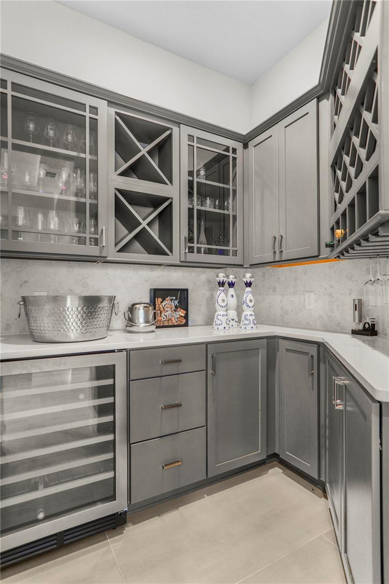 325 CRYSTAL WOOD DR, WINTER GARDEN, FL, 34787