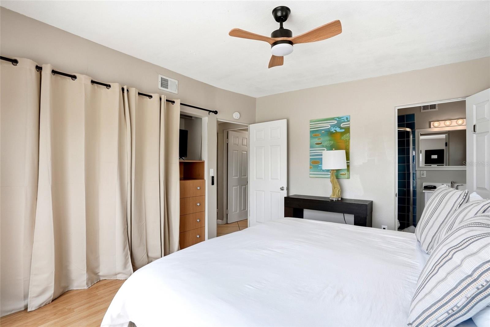 2311 BAY BLVD, INDIAN ROCKS BEACH, FL, 33785