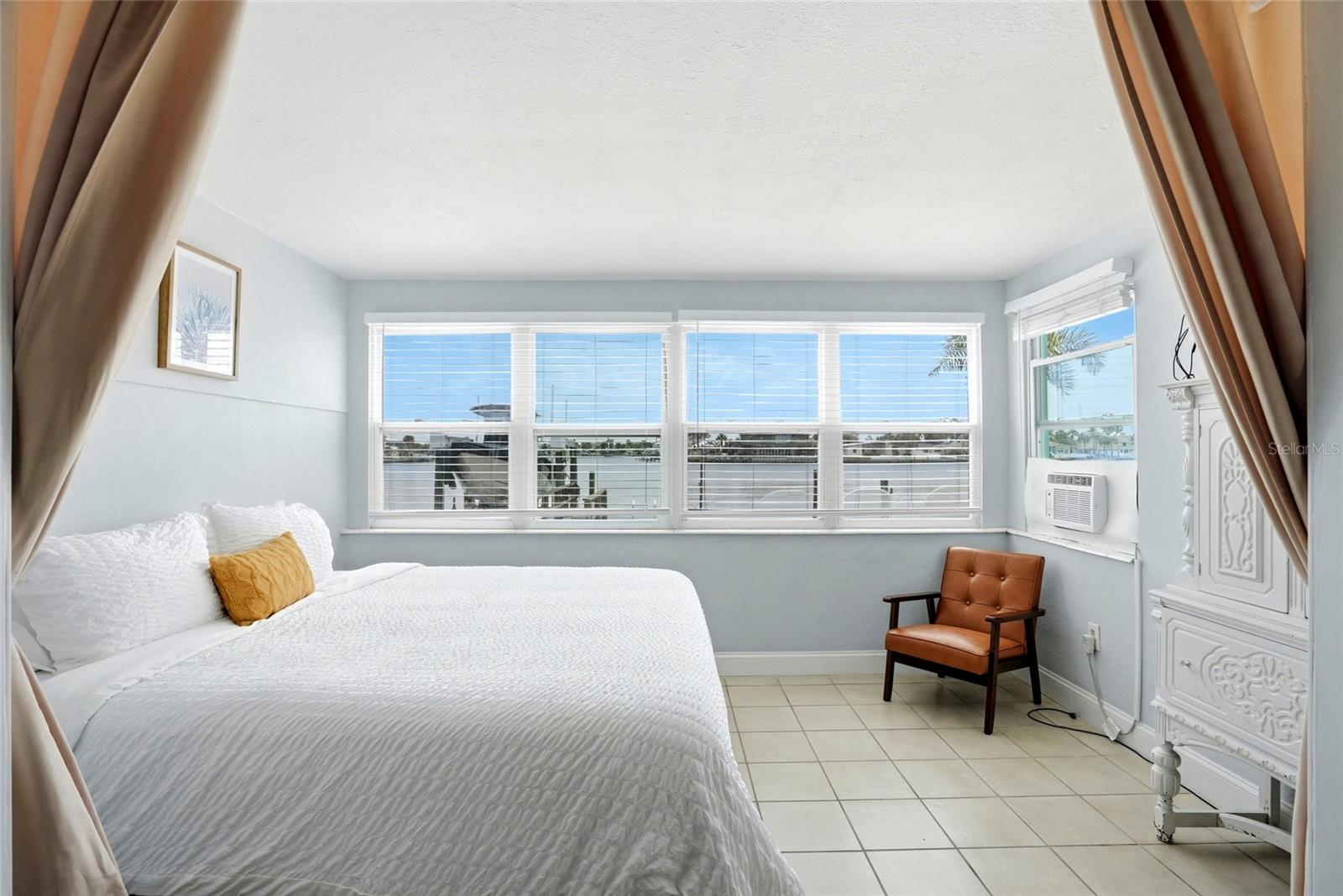 2311 BAY BLVD, INDIAN ROCKS BEACH, FL, 33785