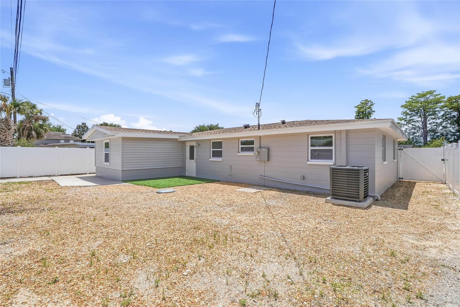 1018 LANDAU ST, HOLIDAY, FL, 34690