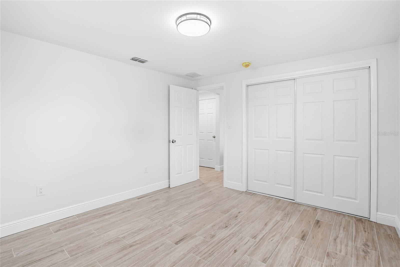1018 LANDAU ST, HOLIDAY, FL, 34690