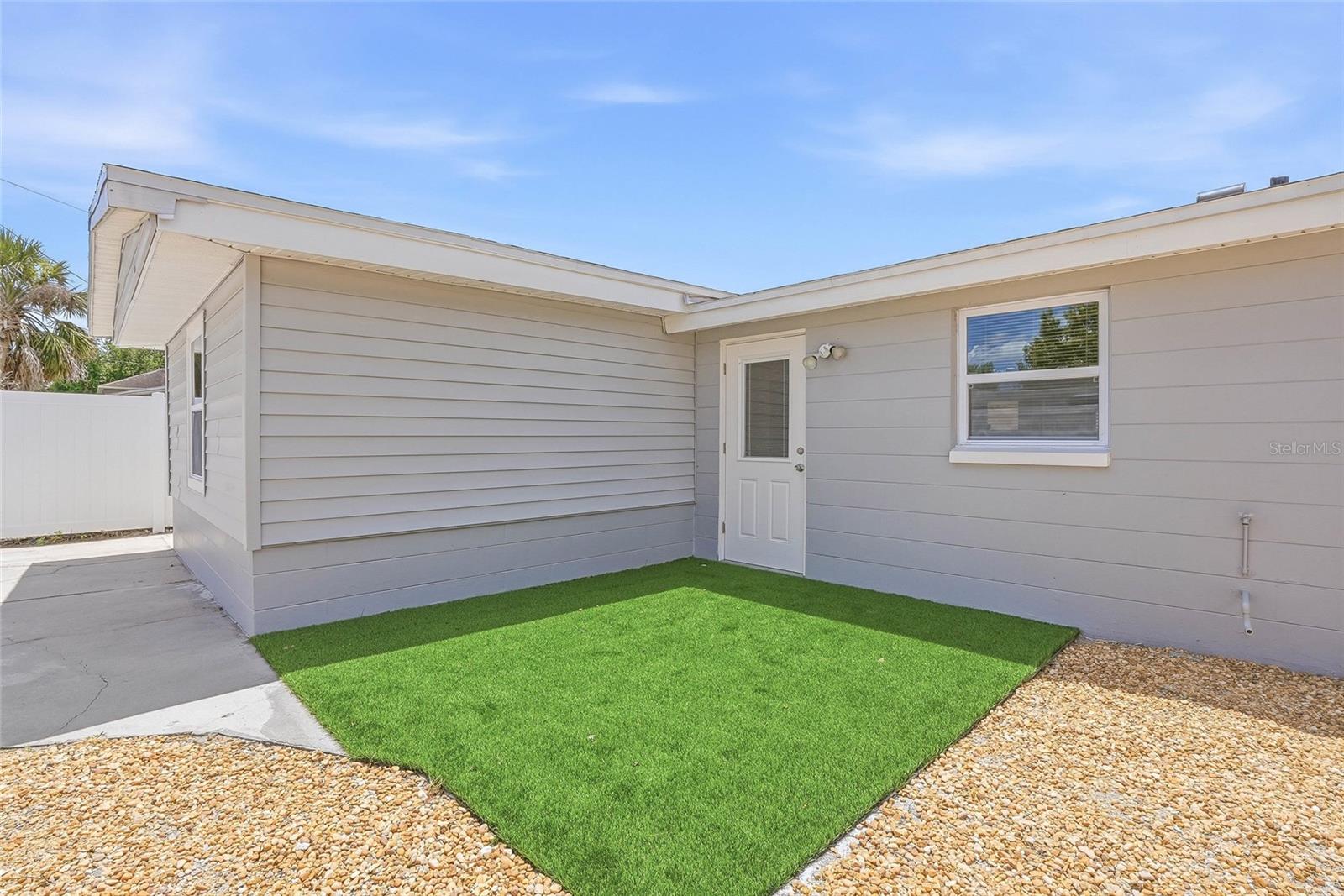 1018 LANDAU ST, HOLIDAY, FL, 34690