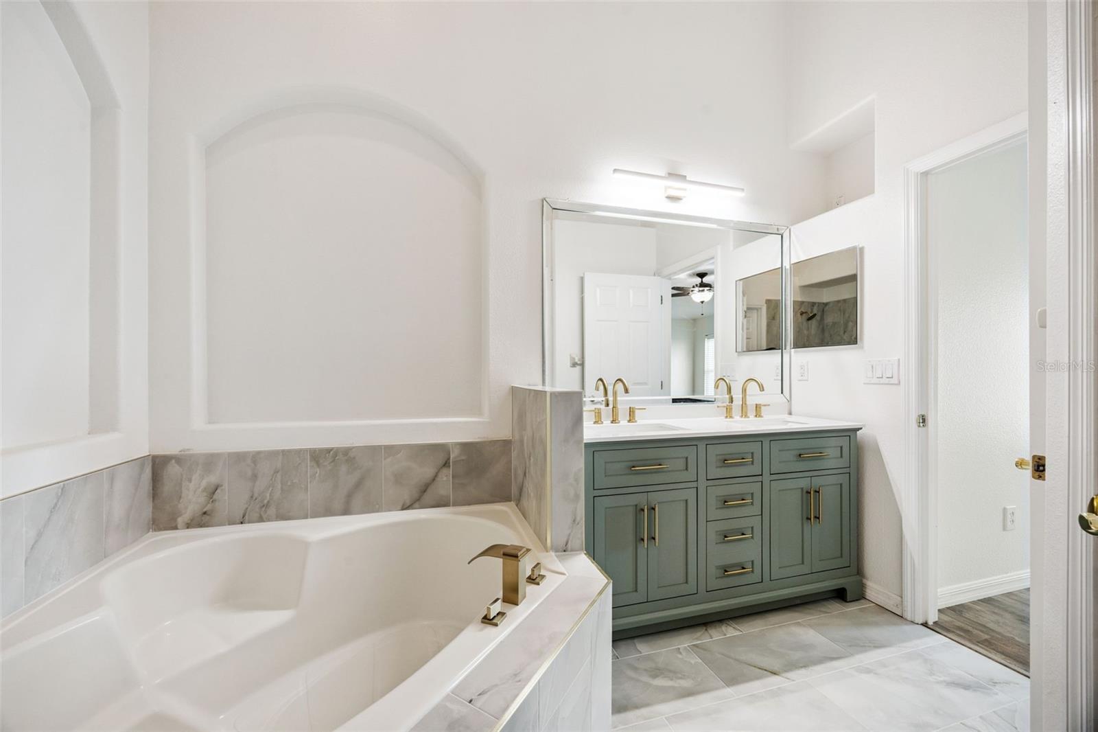 10736 MERE PKWY, ORLANDO, FL, 32832