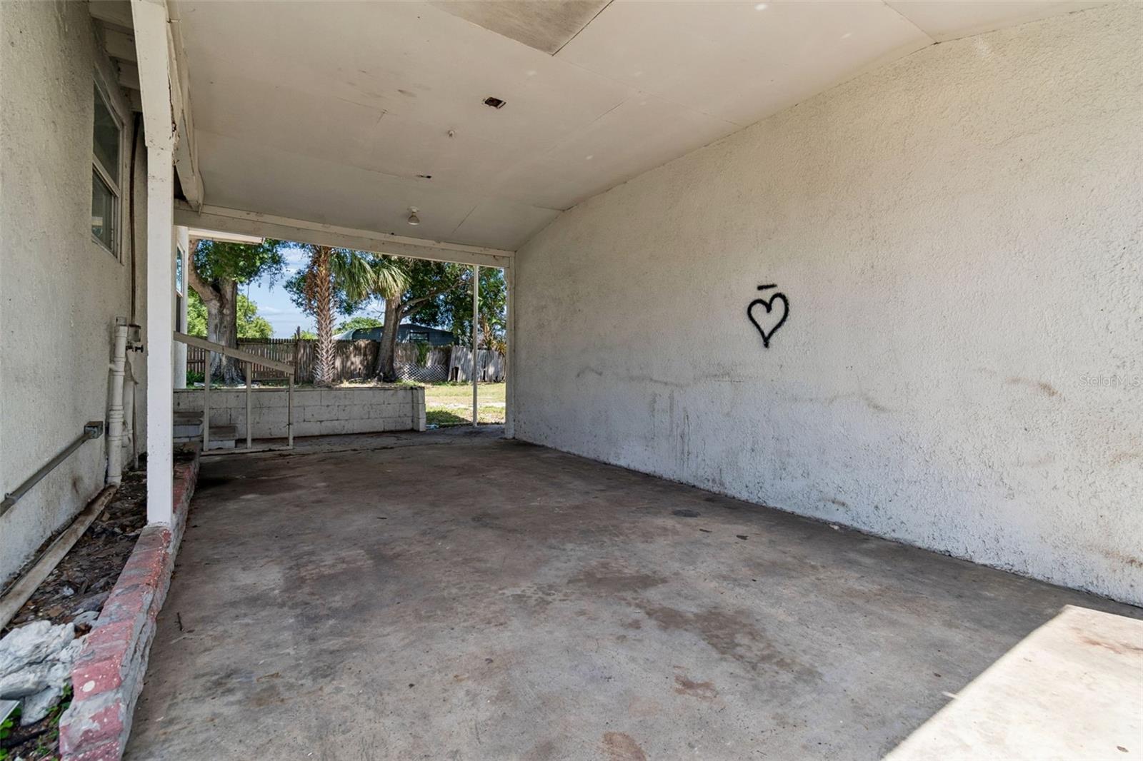 1611 E SHELL POINT RD, RUSKIN, FL, 33570