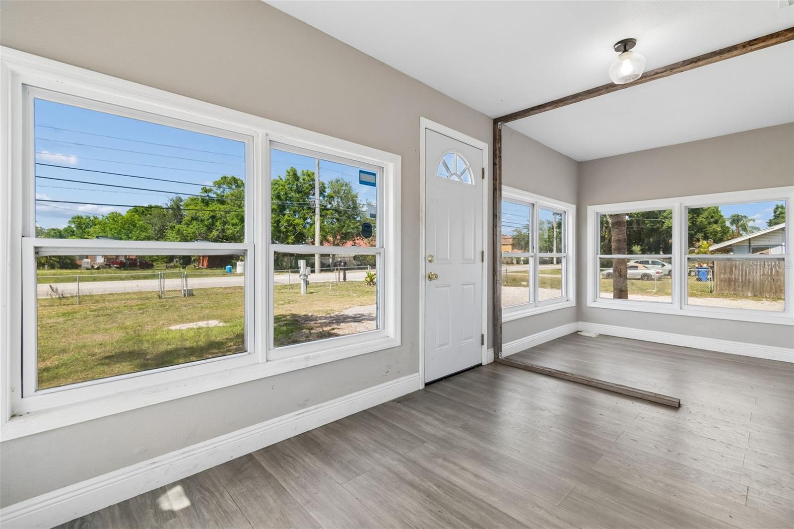 1611 E SHELL POINT RD, RUSKIN, FL, 33570