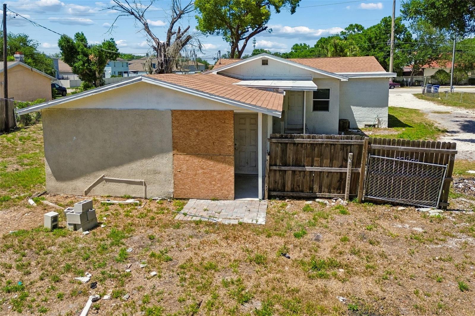 1611 E SHELL POINT RD, RUSKIN, FL, 33570