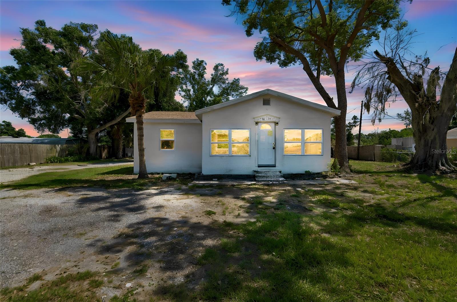 1611 E SHELL POINT RD, RUSKIN, FL, 33570
