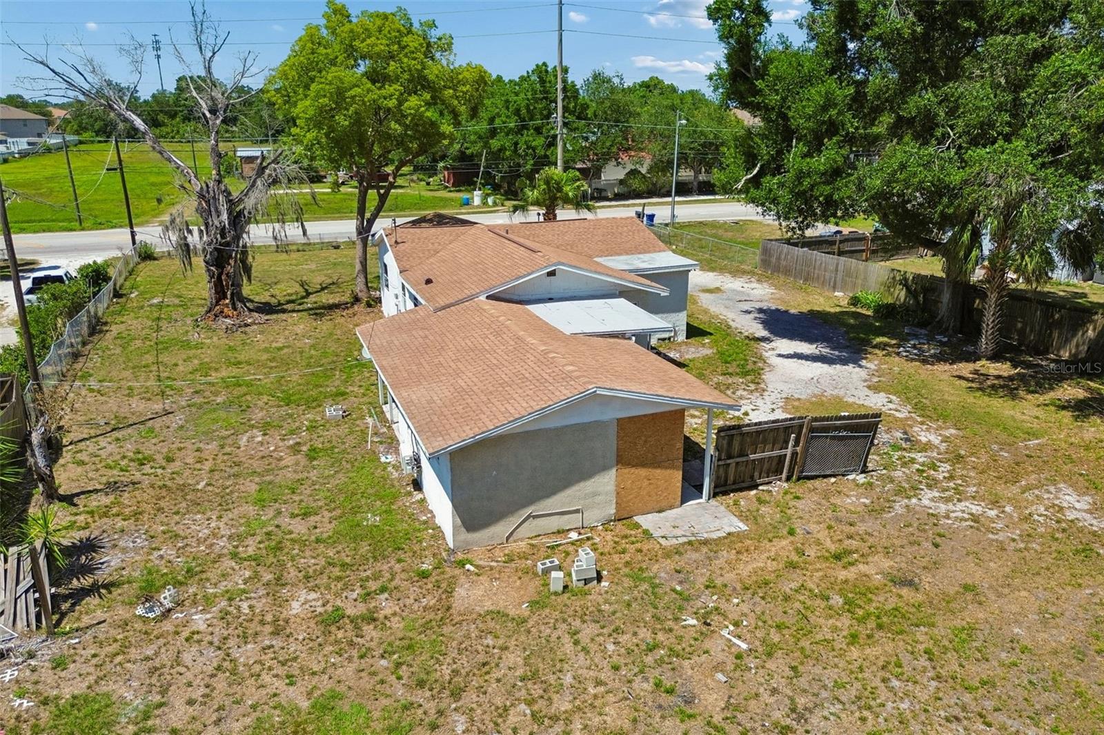 1611 E SHELL POINT RD, RUSKIN, FL, 33570