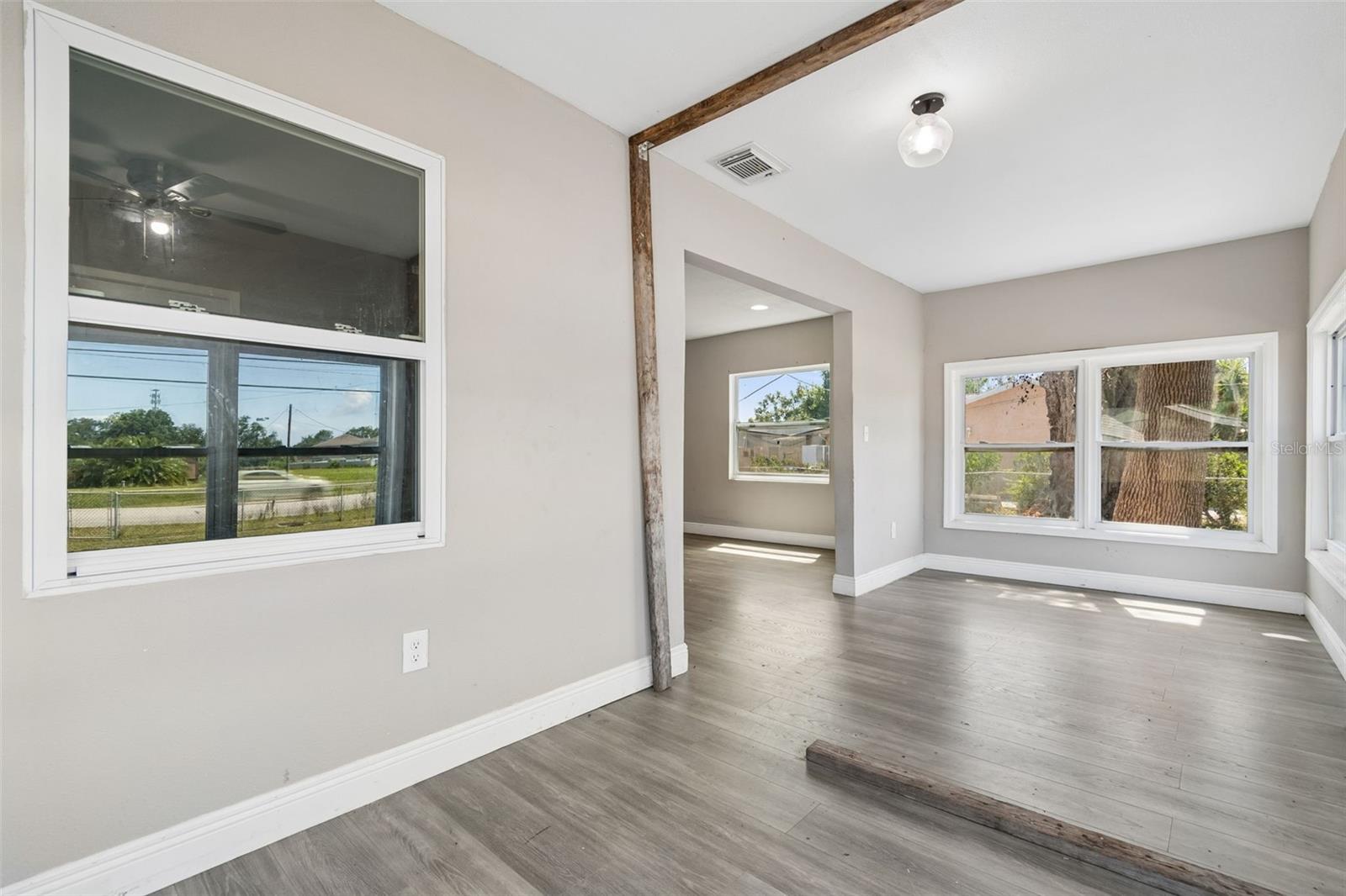 1611 E SHELL POINT RD, RUSKIN, FL, 33570
