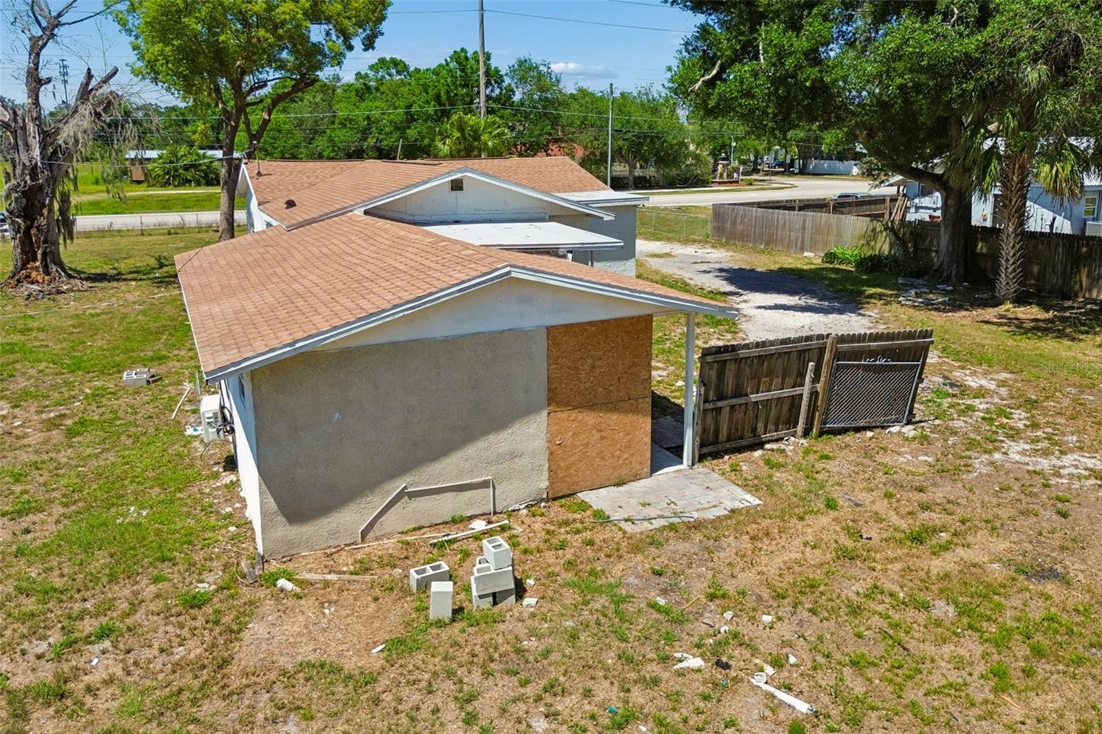 1611 E SHELL POINT RD, RUSKIN, FL, 33570