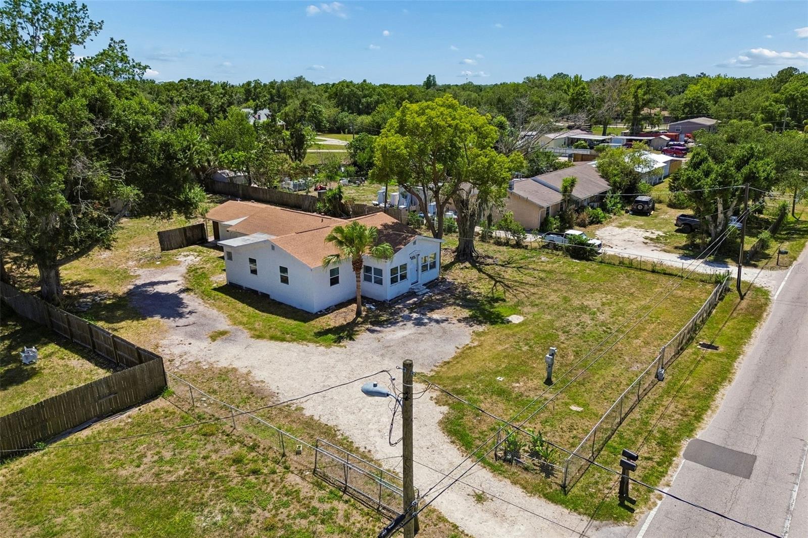 1611 E SHELL POINT RD, RUSKIN, FL, 33570