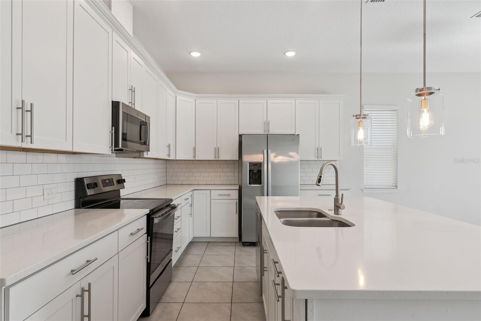 748 COSTA LN, DEBARY, FL, 32713
