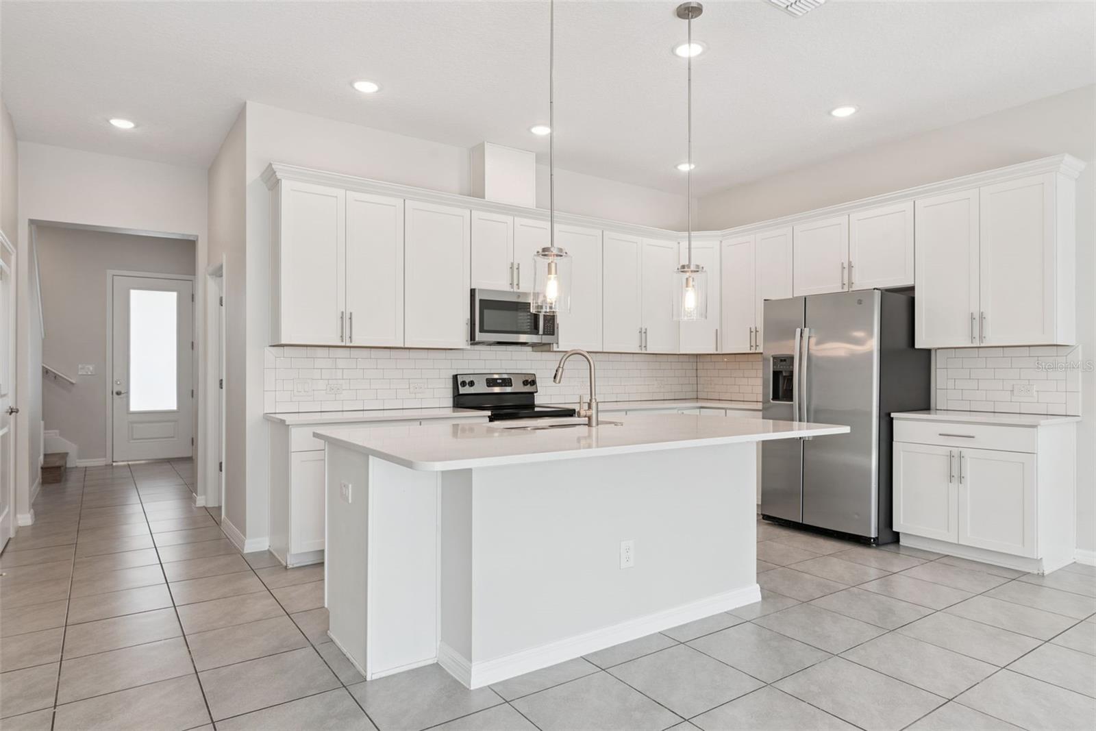 748 COSTA LN, DEBARY, FL, 32713