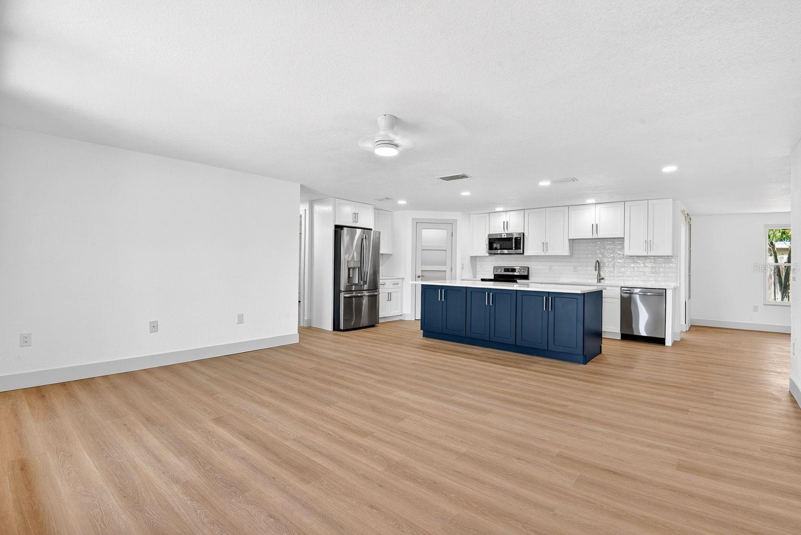 6306 37TH AVE W, BRADENTON, FL, 34209
