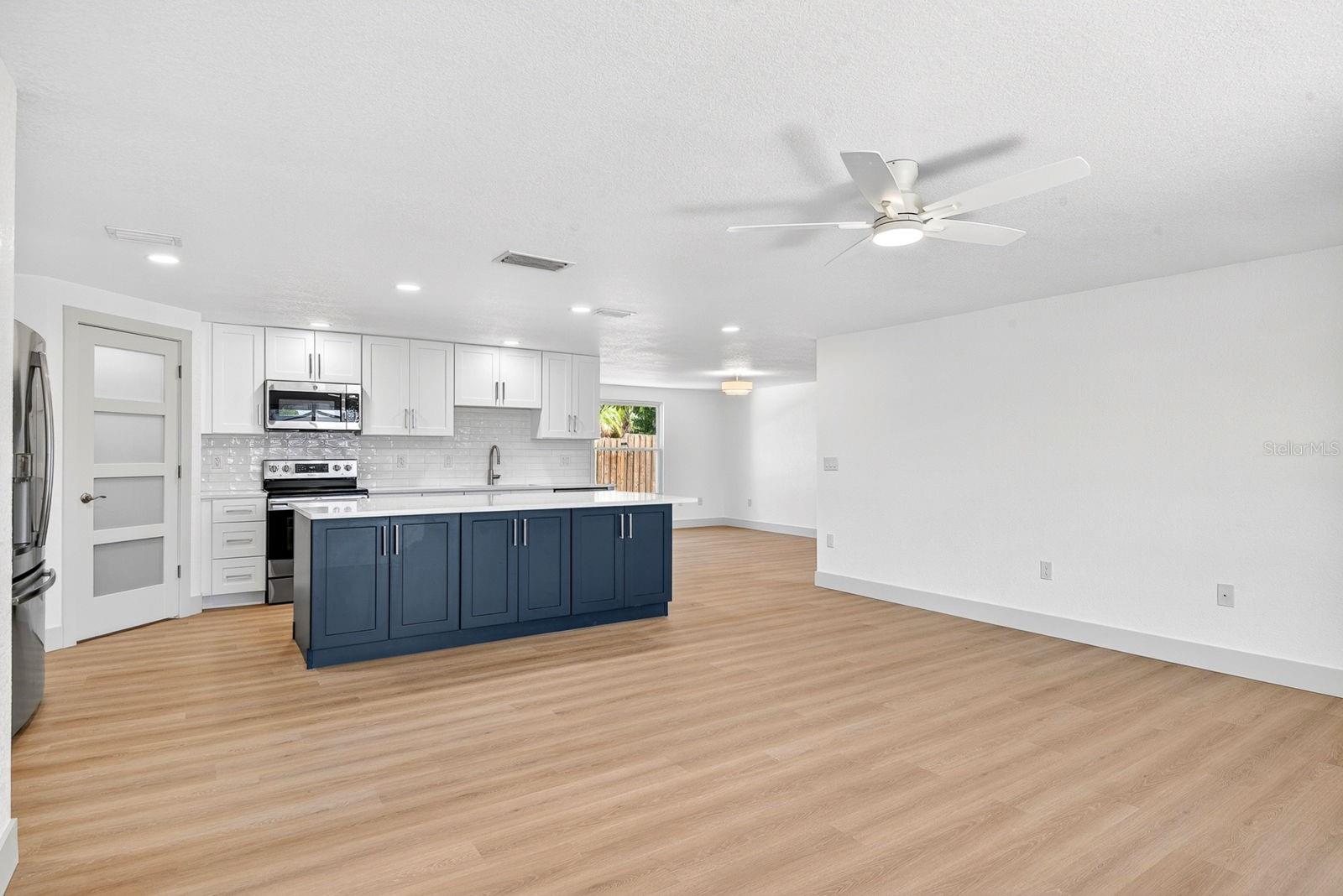 6306 37TH AVE W, BRADENTON, FL, 34209