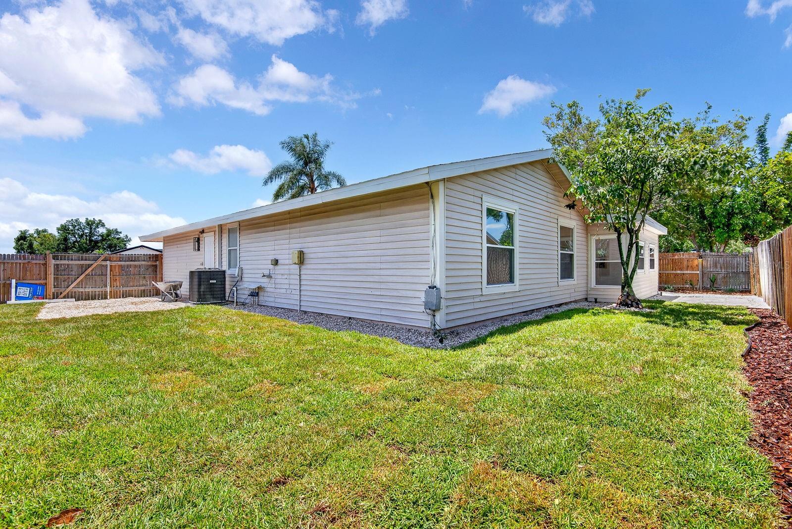 6306 37TH AVE W, BRADENTON, FL, 34209