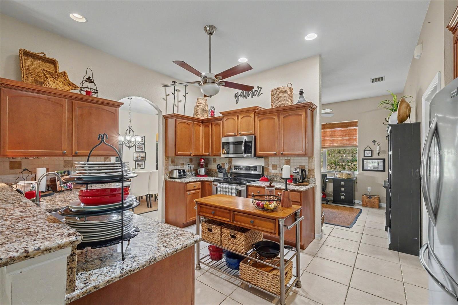 12040 CENTRALIA RD, WEEKI WACHEE, FL, 34614