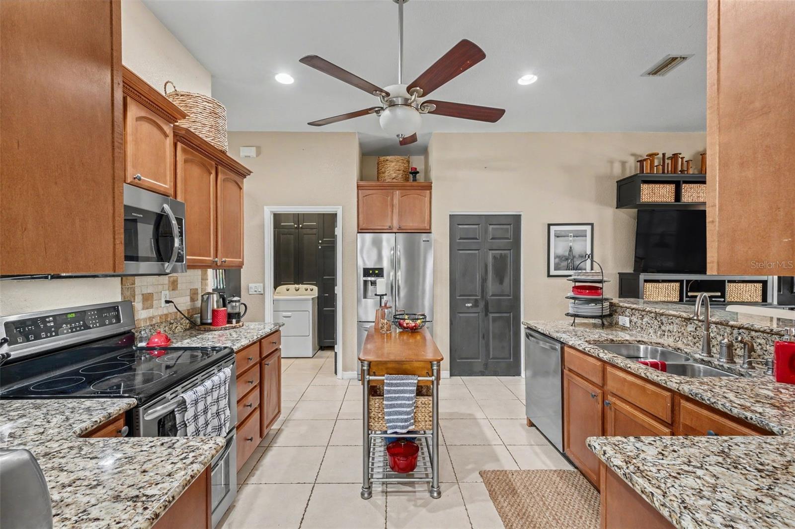 12040 CENTRALIA RD, WEEKI WACHEE, FL, 34614