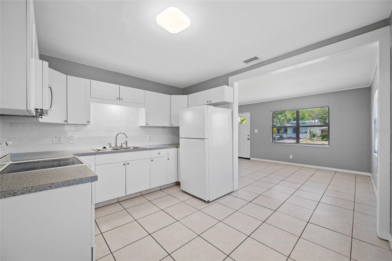 3246 20TH AVE S, ST PETERSBURG, FL, 33712