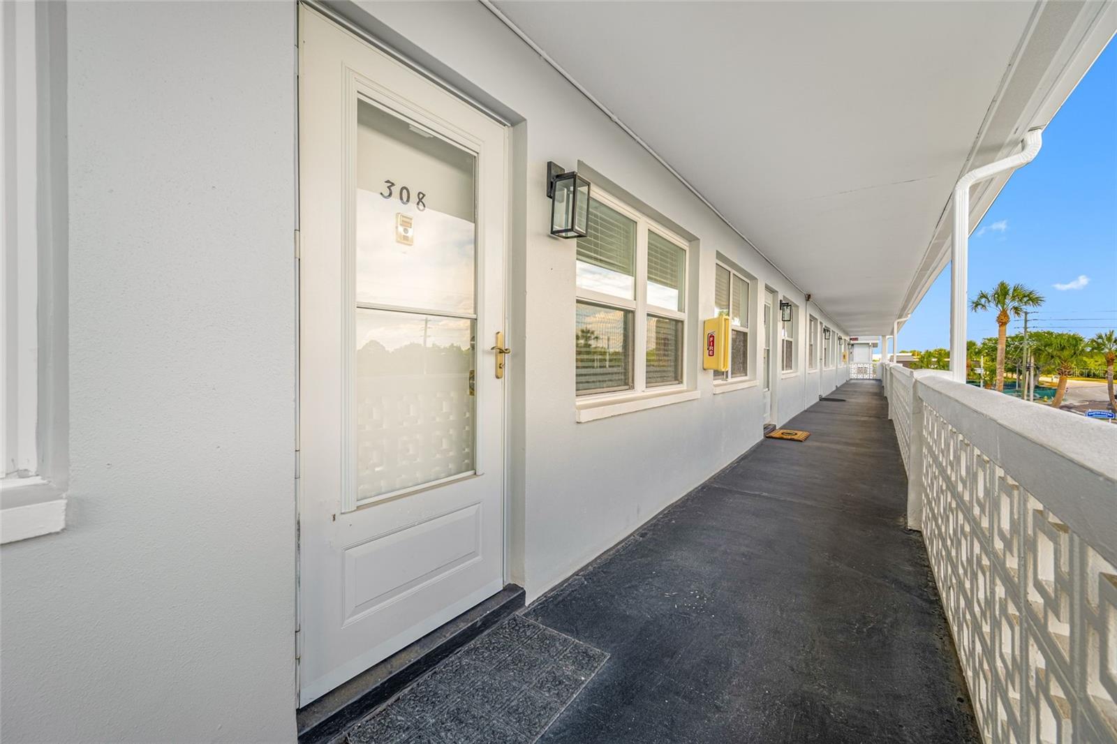 1001 77TH AVE N #308, ST PETERSBURG, FL, 33702