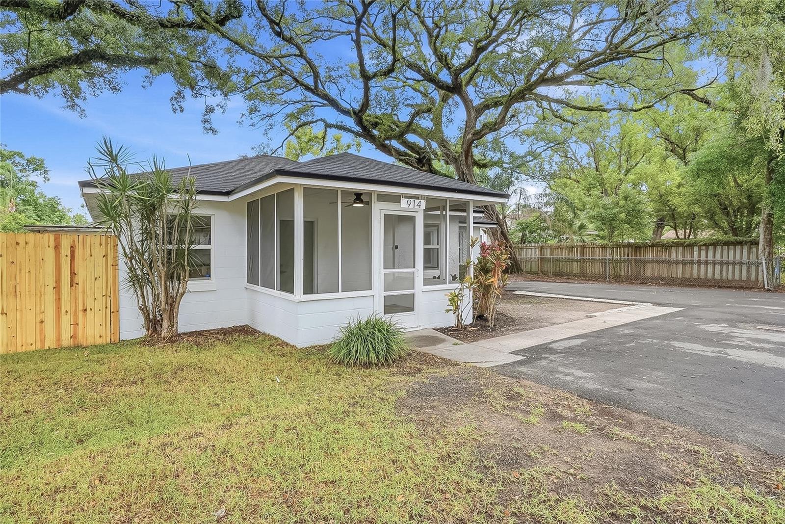 914 E CRAWFORD ST, TAMPA, FL, 33604