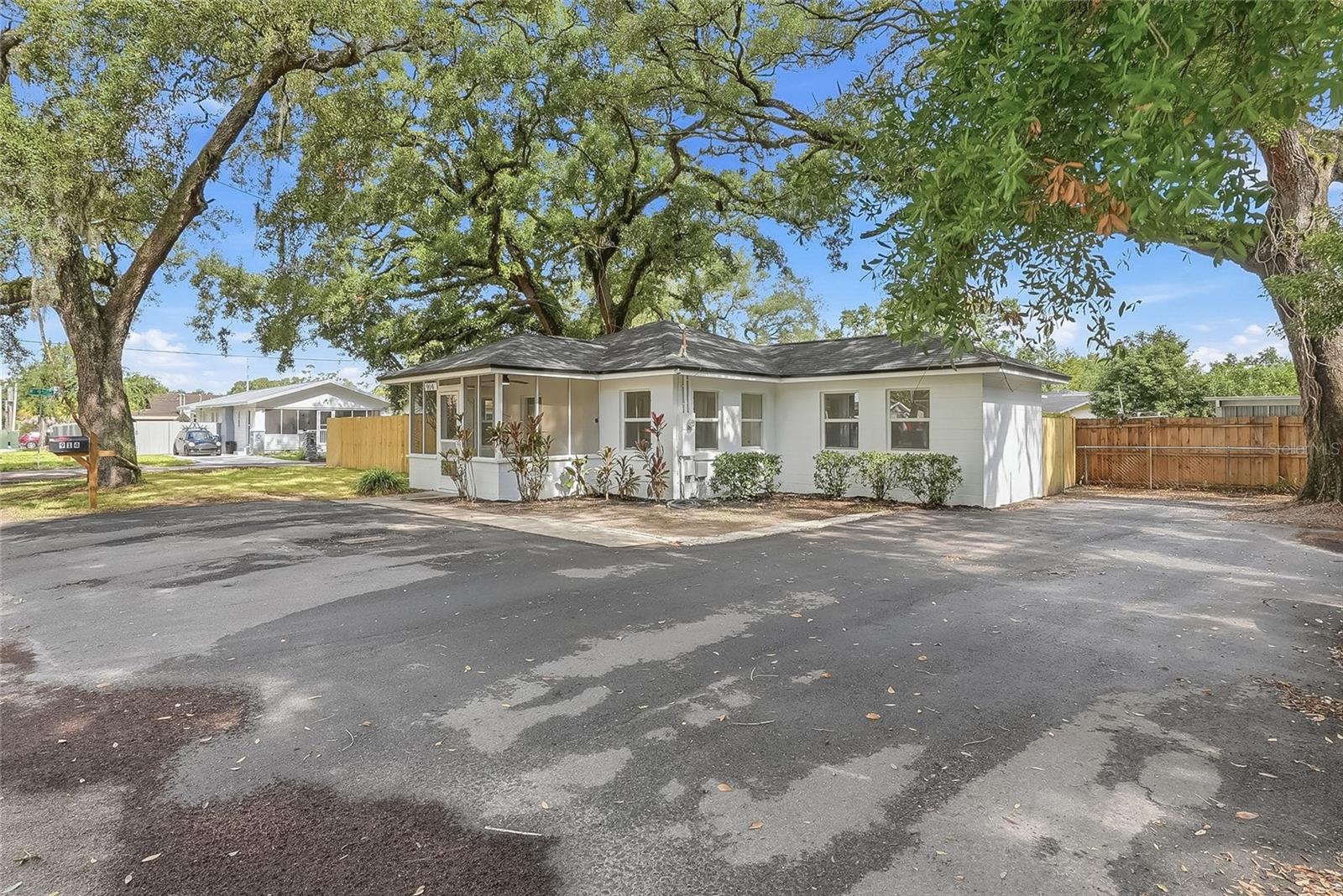 914 E CRAWFORD ST, TAMPA, FL, 33604
