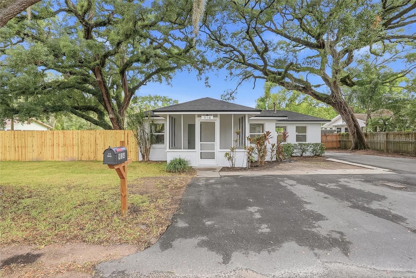 914 E CRAWFORD ST, TAMPA, FL, 33604