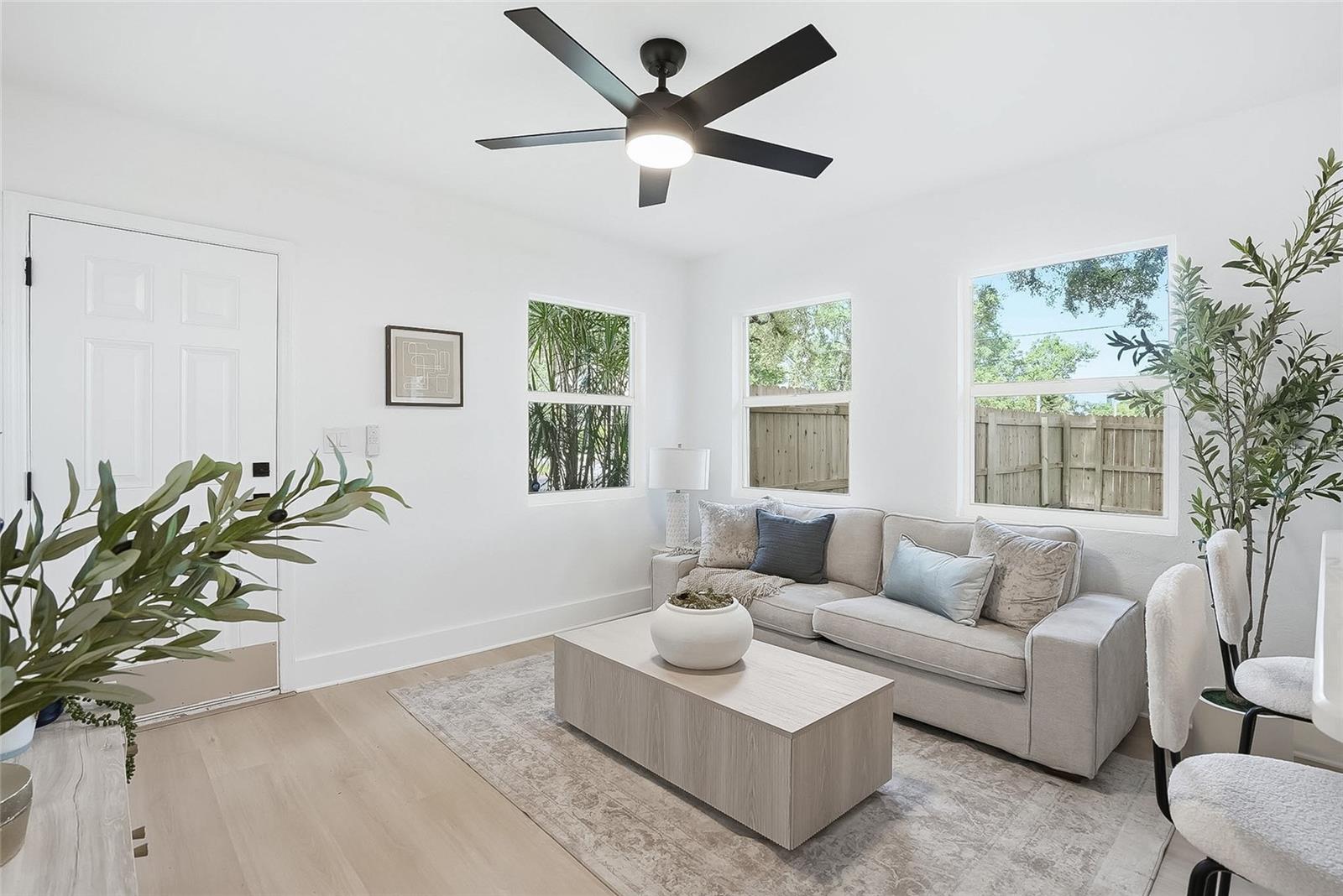 914 E CRAWFORD ST, TAMPA, FL, 33604